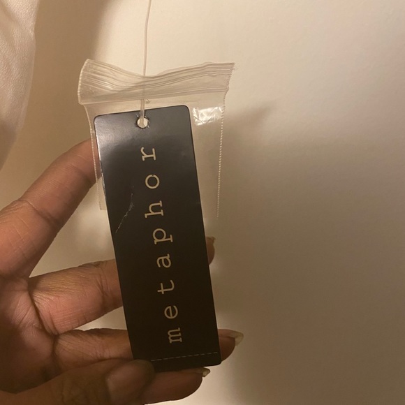 Ivory Blouse - Picture 2 of 4